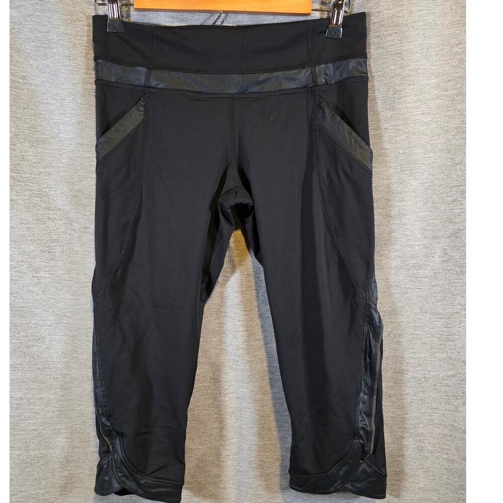 Lululemon Black Chase Me Crop II Legging Women's 8 Luxtreme Fabric Gym Yoga